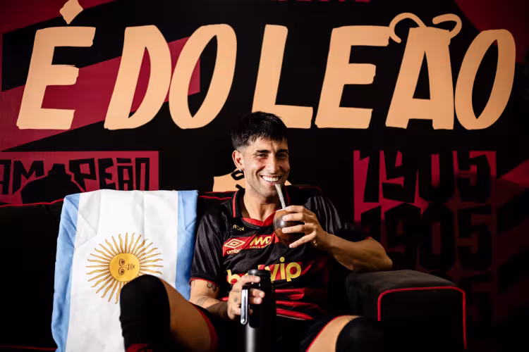 Di Plácido, novo lateral do Sport — Foto: Paulo Paiva / Sport Recife